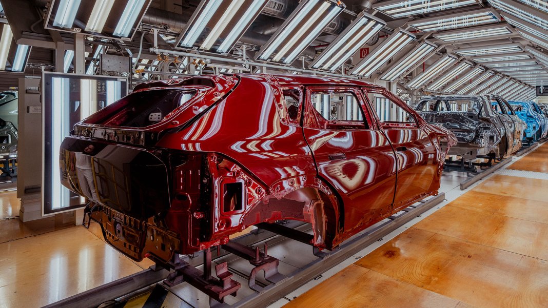 Kia începe fabricarea primului model montat în Europa: Costul Kia EV4