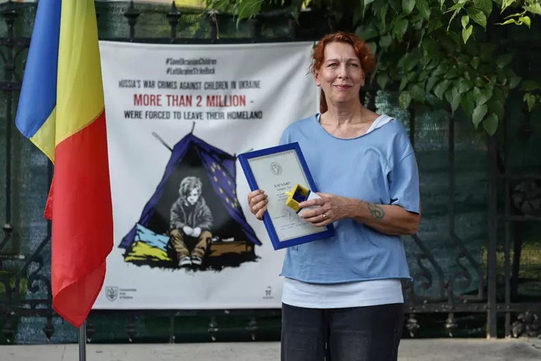 Prințesa Brianna Caradja, onorată de Zelenski pentru eforturi umanitare