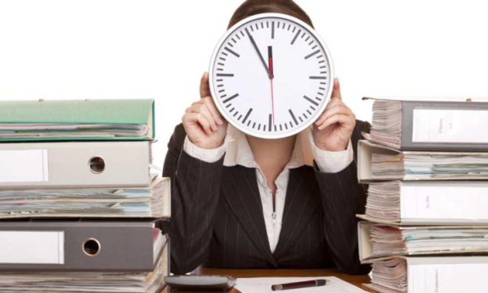 Rolul strategic al conducătorilor în economie stagnantă