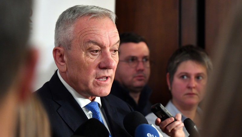 Scandalul microbuzelor la prețuri exagerate: Primarul PSD al Buzăului declară „Dispun de diverse softuri. Nimeni nu a furat”