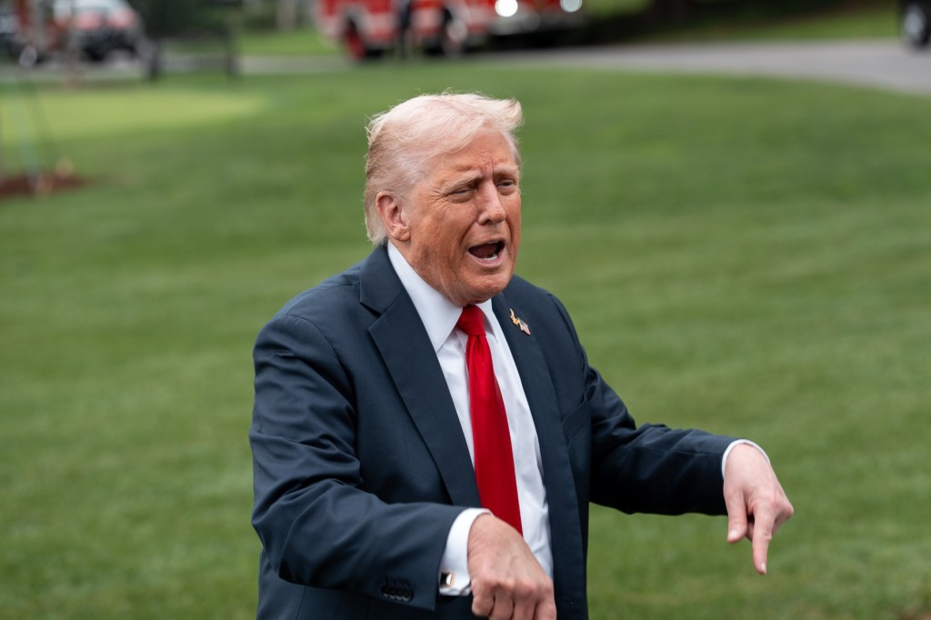 „Așa procedează tiranii.” Reacții puternice după ce Trump a cerut armatei SUA să utilizeze orașele ca „zone de exercițiu” / Generalii nu au comentat, cine l-a aprobat
