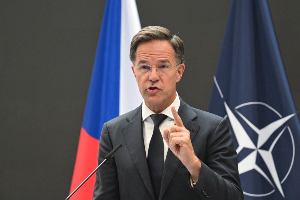 Avertisment explicit: Un oficial rus susține că „se va ajunge la război” dacă NATO doboară o aeronavă rusă