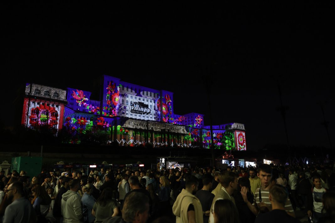 Data organizării iMapp Bucharest 2025, spectacolul de lumini și proiecții din Piața Constituției Data organizării iMapp Bucharest 2025, spectacolul de lumini și proiecții din Piața Constituției