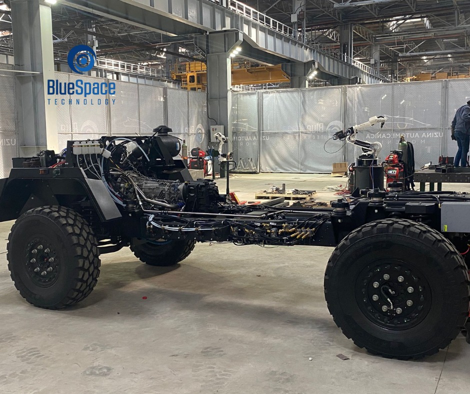 Eveniment istoric pentru apărare: VLAH, primul vehicul blindat 4×4 din România