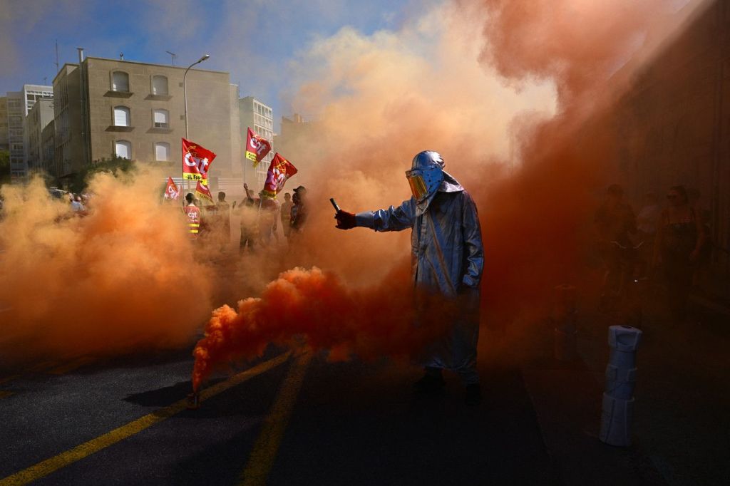 „Impozitați-i pe cei bogați!”: Propunerea avansată în Franța de „spaima miliardarilor” câștigă sprijinul publicului și stârnește mânia oamenilor de afaceri