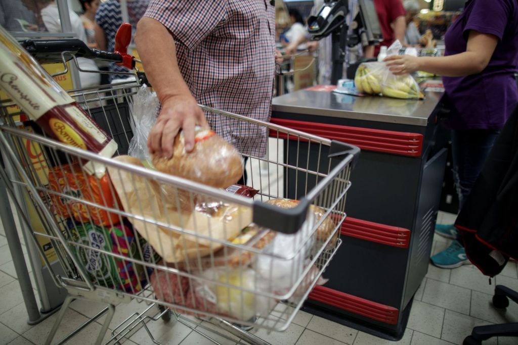 Un alt reprezentant PSD o critică pe purtătoarea de cuvânt a Guvernului referitor la plafonarea prețurilor la alimente: „Doamna Dogioiu ar trebui să se limiteze la fișa postului”