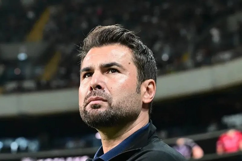 Adrian Mutu a răspuns cu vehemență după ce un italian faimos a atacat un român la Milano: „Arată puțin respect, ai mâncat o pâine la noi! E o tentă de rasism”