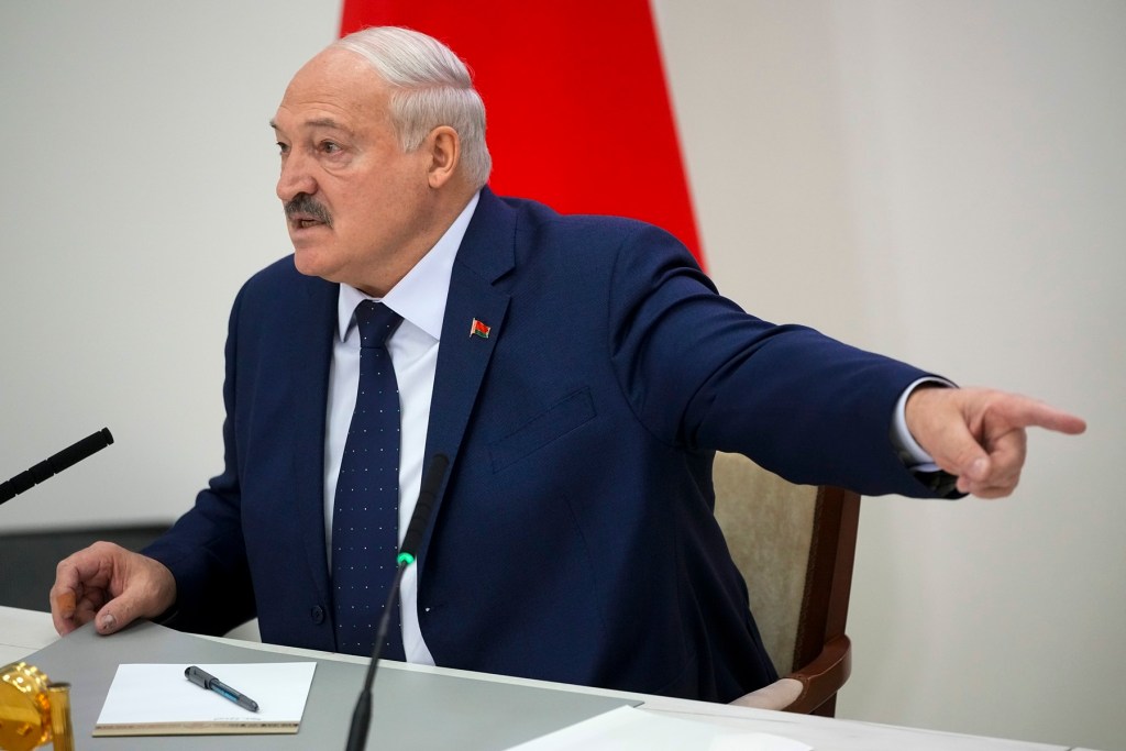 Lukașenko îl învinuiește pe Zelenski pentru lipsa negocierilor cu Rusia. „La început, am dat vina pe liderii europeni”