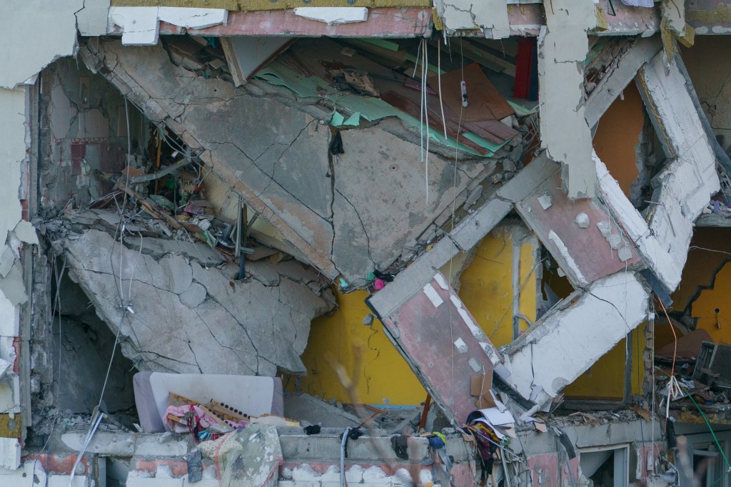 Raportul ISC în urma exploziei din Rahova: Secțiuni ale blocului necesită demolare urgentă. „Structura nu mai poate fi utilizată”