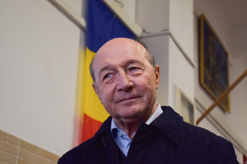 Recomandarea lui Traian Băsescu pentru Nicușor Dan: „Bolojan va fi considerabil afectat de acțiunile pe care le implementează într-un interval de câteva luni”