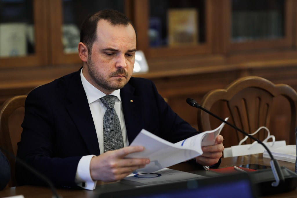 Rezultatele inspecției la Spitalul „Sf. Maria” din Iași, unde și-au pierdut viața șapte copii din cauza unei bacterii, vor fi făcute publice în curând de către Ministrul Sănătății.