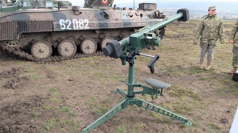 Forțele armate cumpără sisteme portabile de lansare a rachetelor antiaeriene Mistral. A fost încheiat un acord cu Franța.