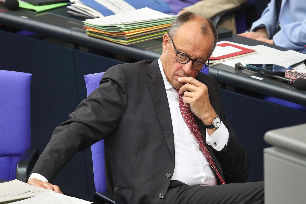 În numai 6 luni de la preluarea funcției de cancelar, susținerea publicului pentru Merz s-a prăbușit / Un pilon esențial al economiei germane se află într-o stare de „alertă roșie”