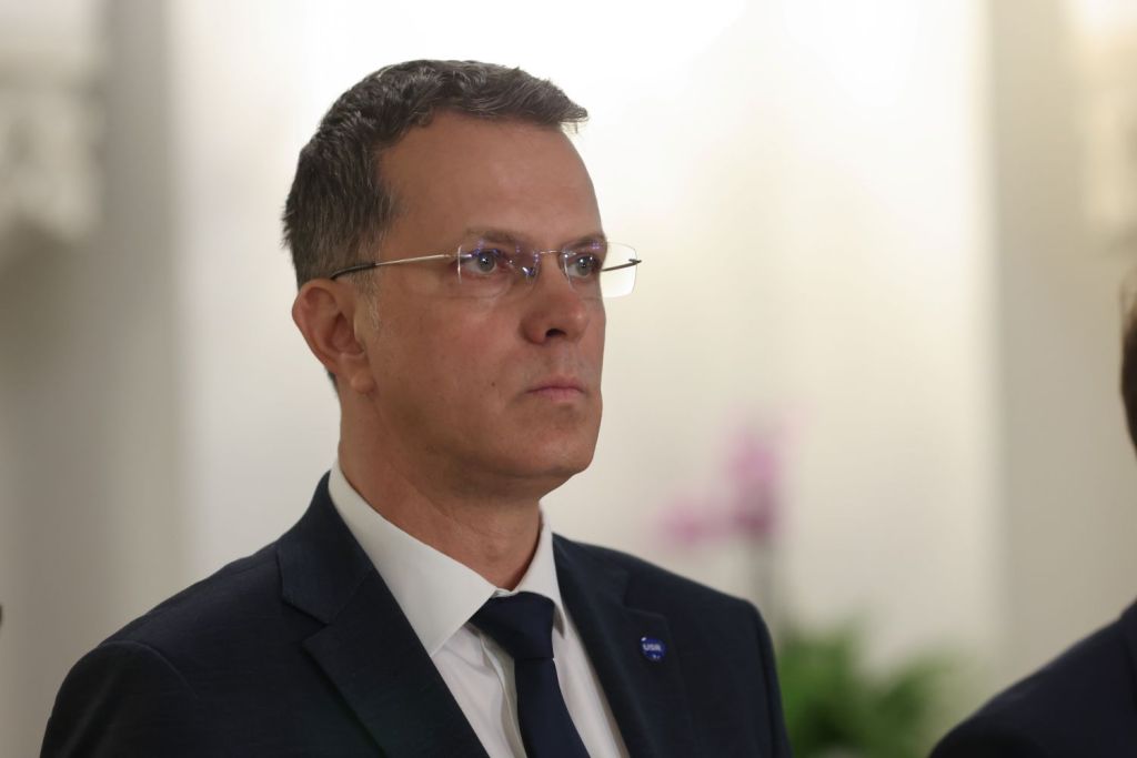 Ministrul Apărării despre sistemul american anti-drone din România: „Este în faza de testare și va fi integrat” / Superioritatea față de „armamentul convențional”