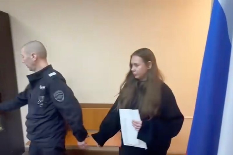 O rusoaică a primit o pedeapsă de 7 ani de detenție pentru „o invitație la ceai” oferită forțelor armate ucrainene