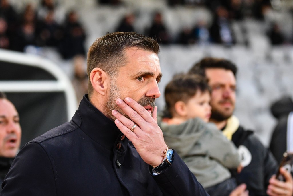 SuperLiga: Dinamo câștigă greu în fața Oțelului. Mazilu revine pe teren după un an și jumătate.