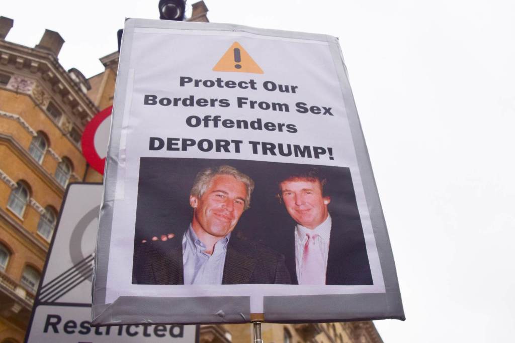 Trump se îndepărtează de Epstein și cere retragerea licenței ABC după o întrebare adresată de un jurnalist – VIDEO