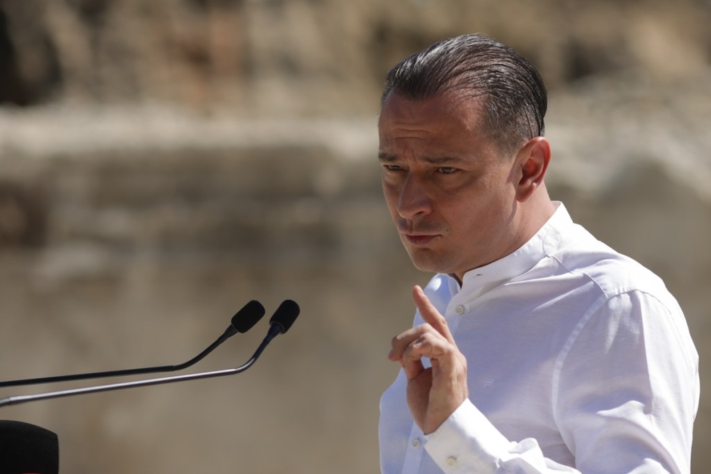 Un ziarist care a dezvăluit cele 8 locuințe ale familiei Băluță: „Era informat despre subiectul discuției noastre”