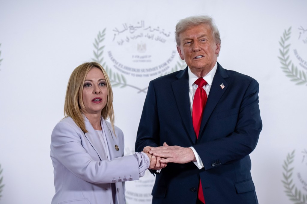 Giorgia Meloni nu este prezentă la Washington, ci îi încredințează participarea ministrului de Externe la Consiliul pentru Pace al lui Trump.