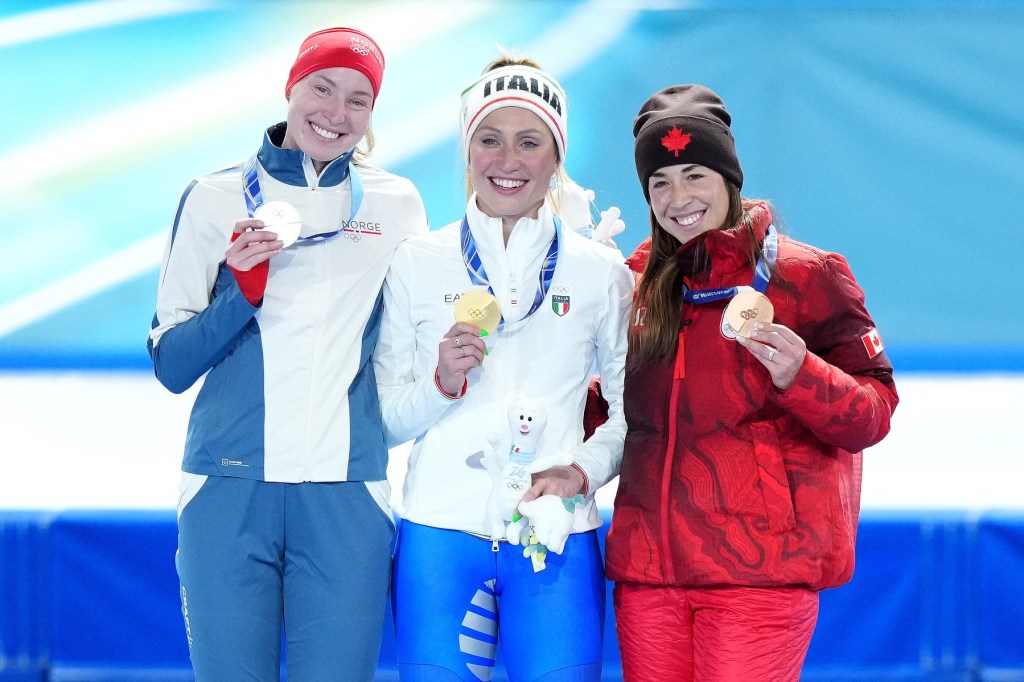 Prima medalie a Italiei la Jocurile Olimpice de la Milano-Cortina, obținută de strănepoata unei actrițe renumite, cu un nou record olimpic de ziua ei.