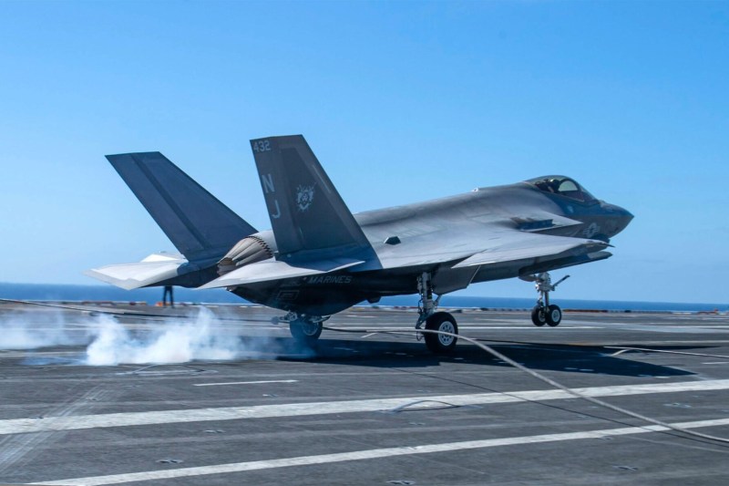 „Trădare națională: Un instructor de avioane de vânătoare F-35 din forțele armate ale SUA, capturat în timp ce pregătea piloți chinezi”