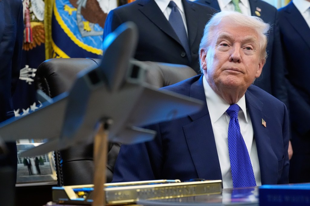 Trump declară „informații pozitive” cu privire la încetarea conflictului dintre Ucraina și Rusia. „O spun pentru prima dată”