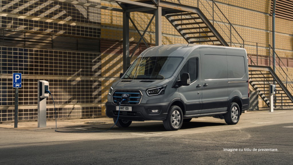 Ford Pro și UniCredit Leasing lansează o propunere pentru firme: programul RABLA cu o rată fixă de 0% la leasingul financiar.