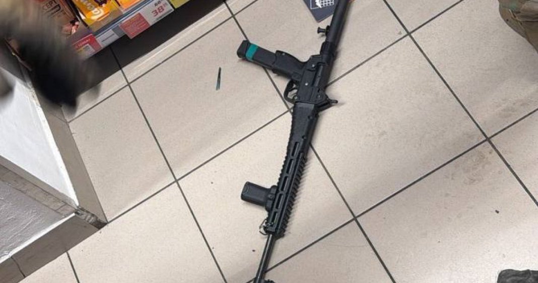 Atac armati într-un supermarket din Kiev: mai mult de 5 decedați și 10 răniți. Atacatorul, neutralizat de forțe...