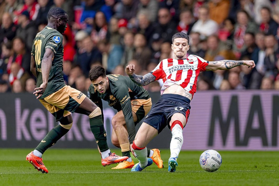 PSV - Utrecht 4-3 » O victorie remarcabilă pentru Dennis Man și grupul său! Duminică, PSV are oportunitatea de a obține titlul.