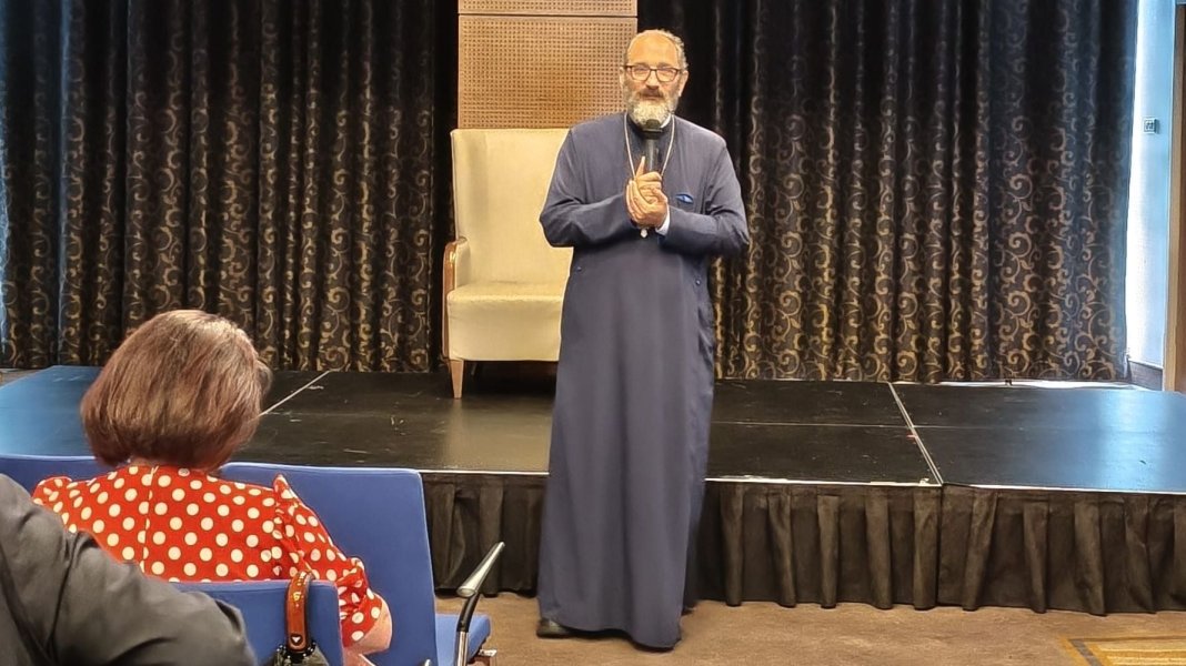 Preotul Constantin Necula, în discursul „Educația între Rai și vai”: „Distincția dintre fomist și fomalău ține de partid”