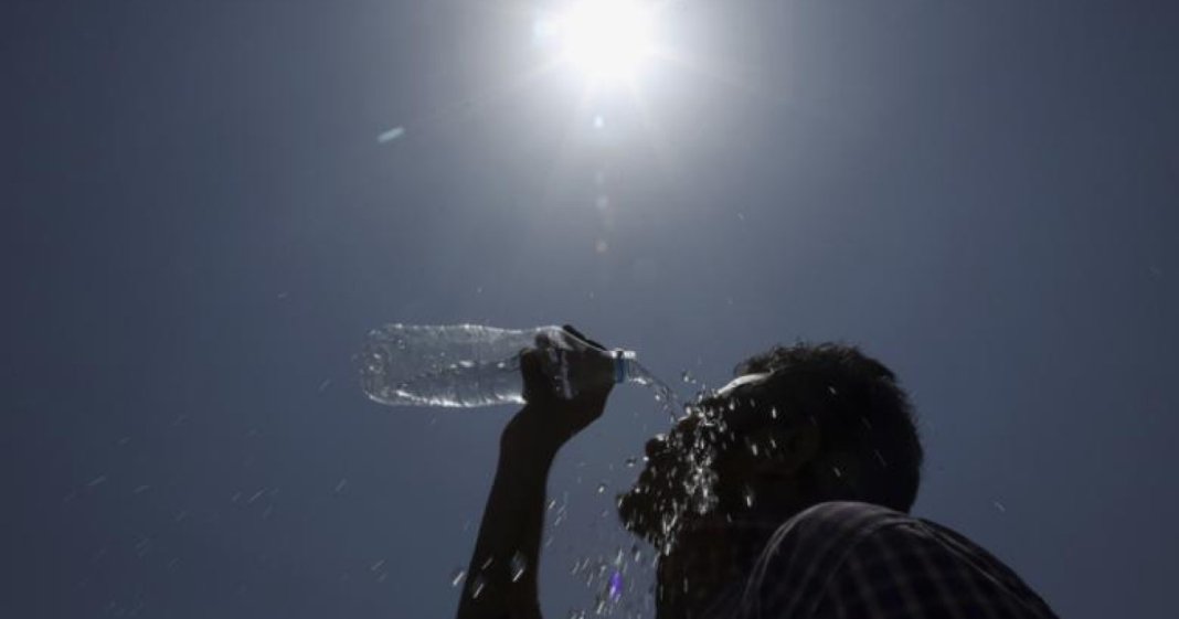 Atenționare de căldură excesivă în 15 județe, sâmbătă. Fenomenul de caniculă se amplifică și se extinde începând de duminică...