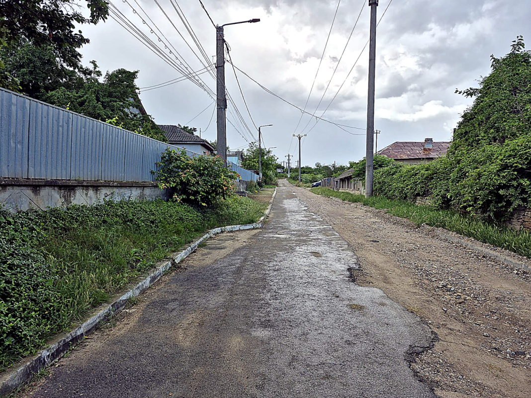 Mașini abandonate în loc de echipamente din fonduri UE. Ce a mai rămas din proiectele Mega Edil