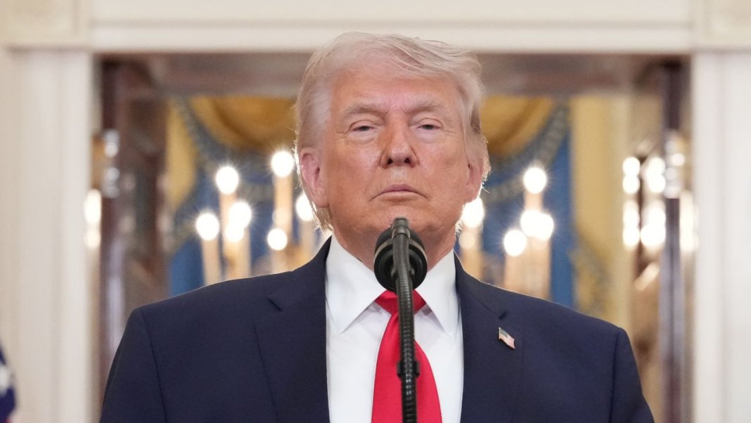 Tensiunile din Orientul Mijlociu se amplifică. Trump atrage atenția asupra unor atacuri și mai devastatoare după prăbușirea unui elicopter Apache.