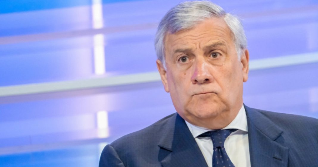 Italia are de gând să ceară suspendarea Spaniei din Spațiul Schengen. Justificarea lui Antonio Tajani.