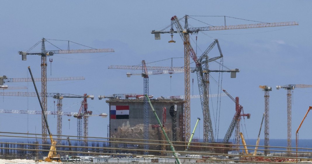 „Consumarea alcoolului pe șantier: Firma rusă asociată cu edificarea centralei nucleare de la Paks, acuzată de...”