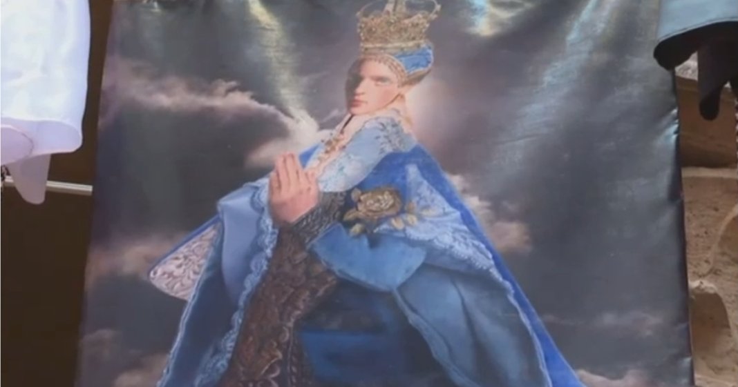 Controversa din Italia a izbucnit după ce o româncă a ilustrat-o pe Fecioara Maria având trăsături androgine. Cum se explică...