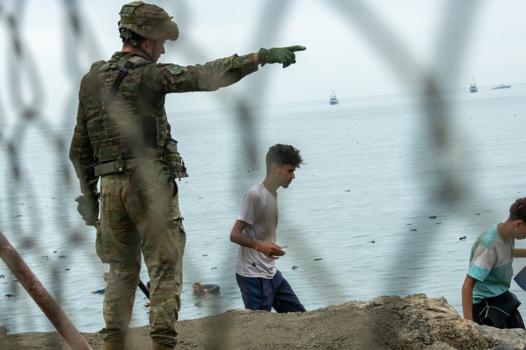 Criza migrației în Ceuta, Spania: De la „Europa în stare de somn se reactivează la migrație” la „48.000 din 50.000 au fost deja returnați”