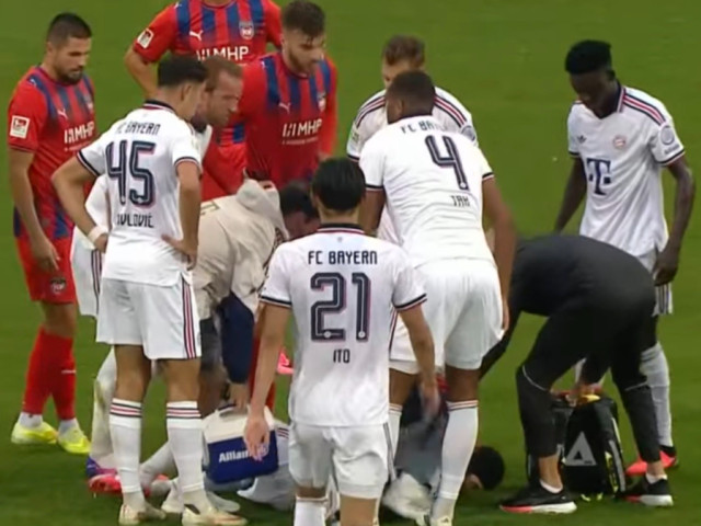 Incident de panică la Bayern! Jamal Musiala a căzut din nou în inconștiență pe teren, în interval de 3 zile.