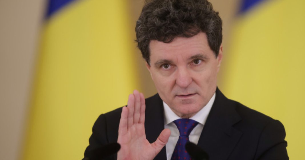 Nicușor Dan contestă ajustările PSD la legislația decarbonizării: „Voi analiza cu cea mai mare...
